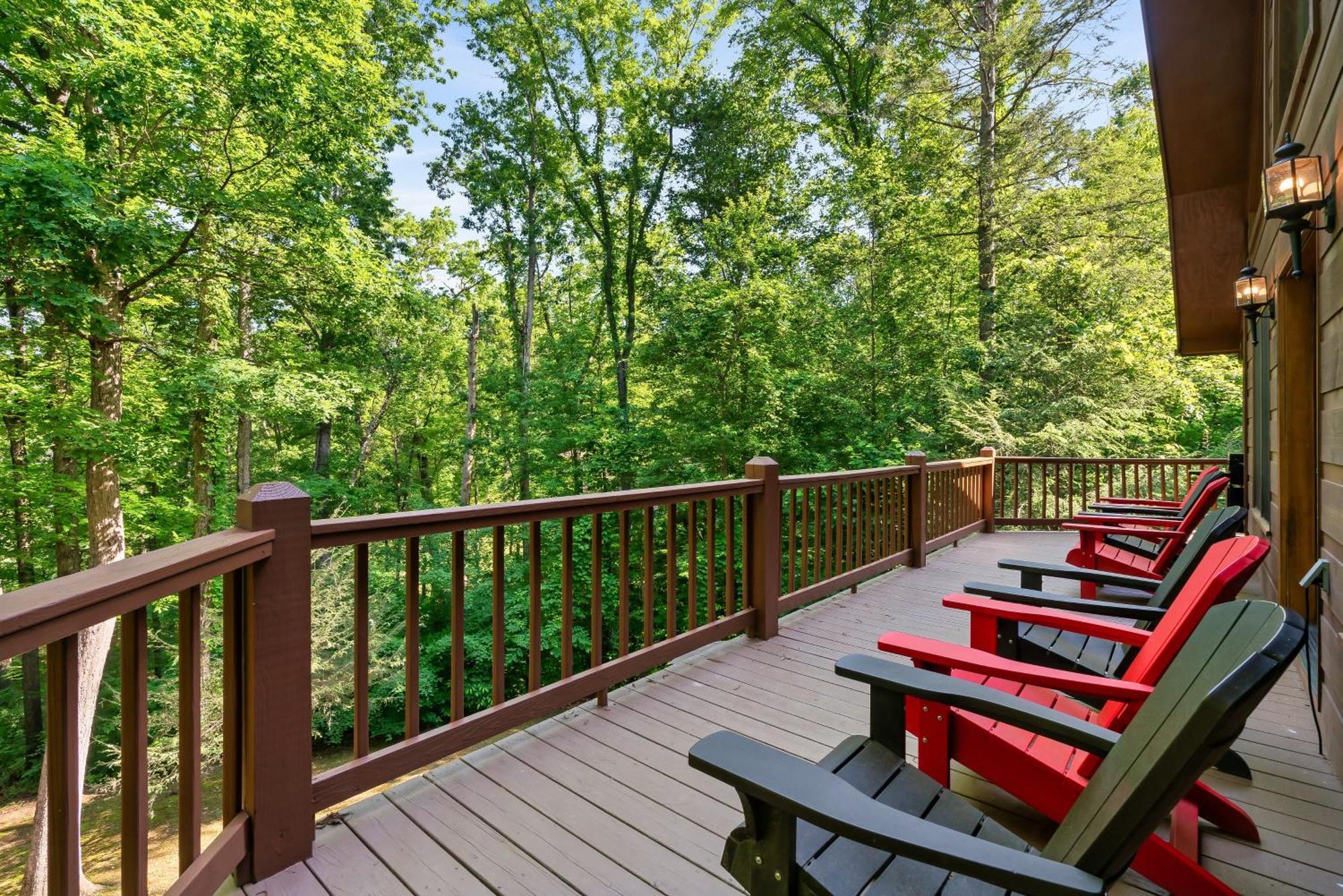 Peaceful Family Cabin With Hot Tub, Game Room, & More! Sevierville Buitenkant foto