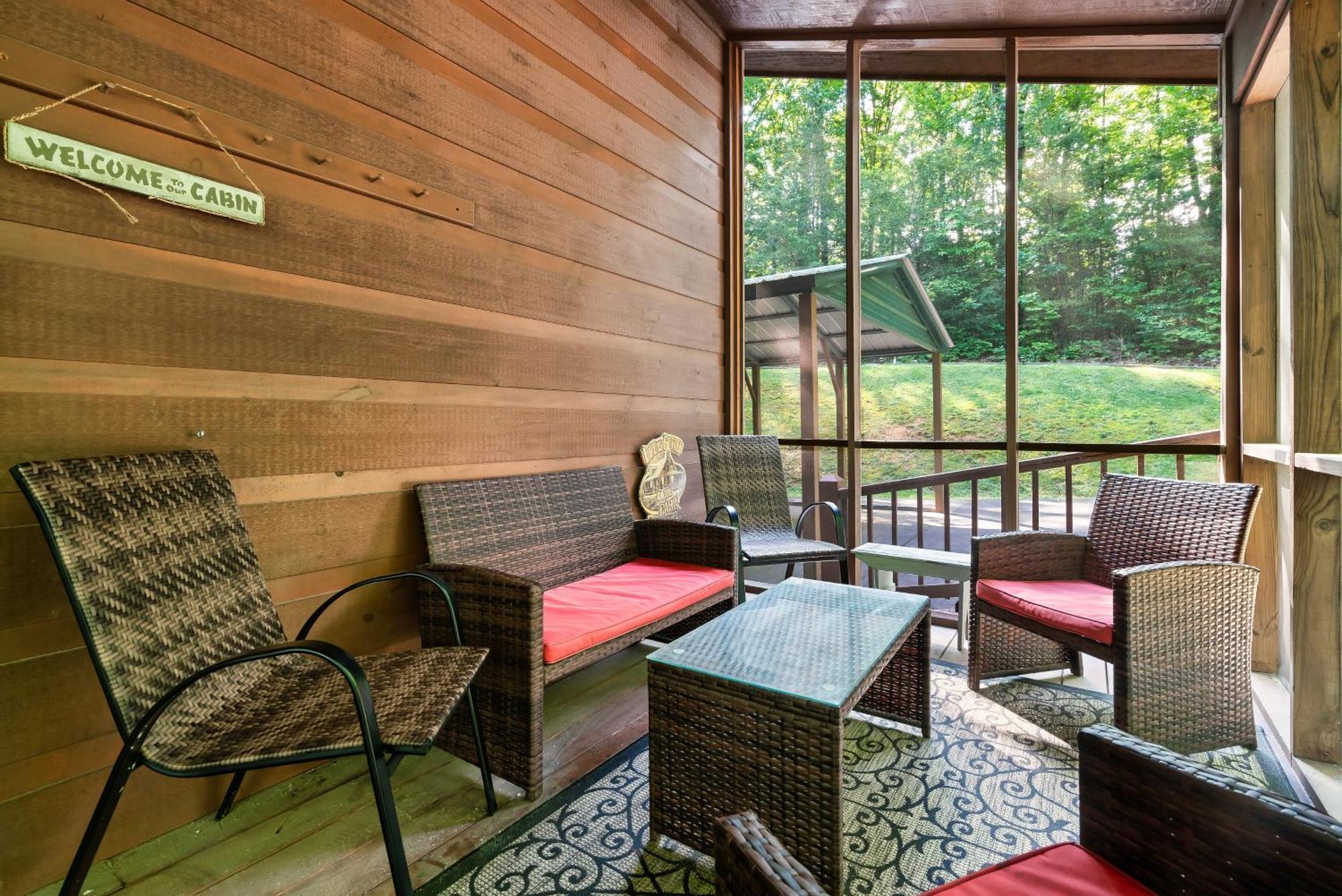 Peaceful Family Cabin With Hot Tub, Game Room, & More! Sevierville Buitenkant foto